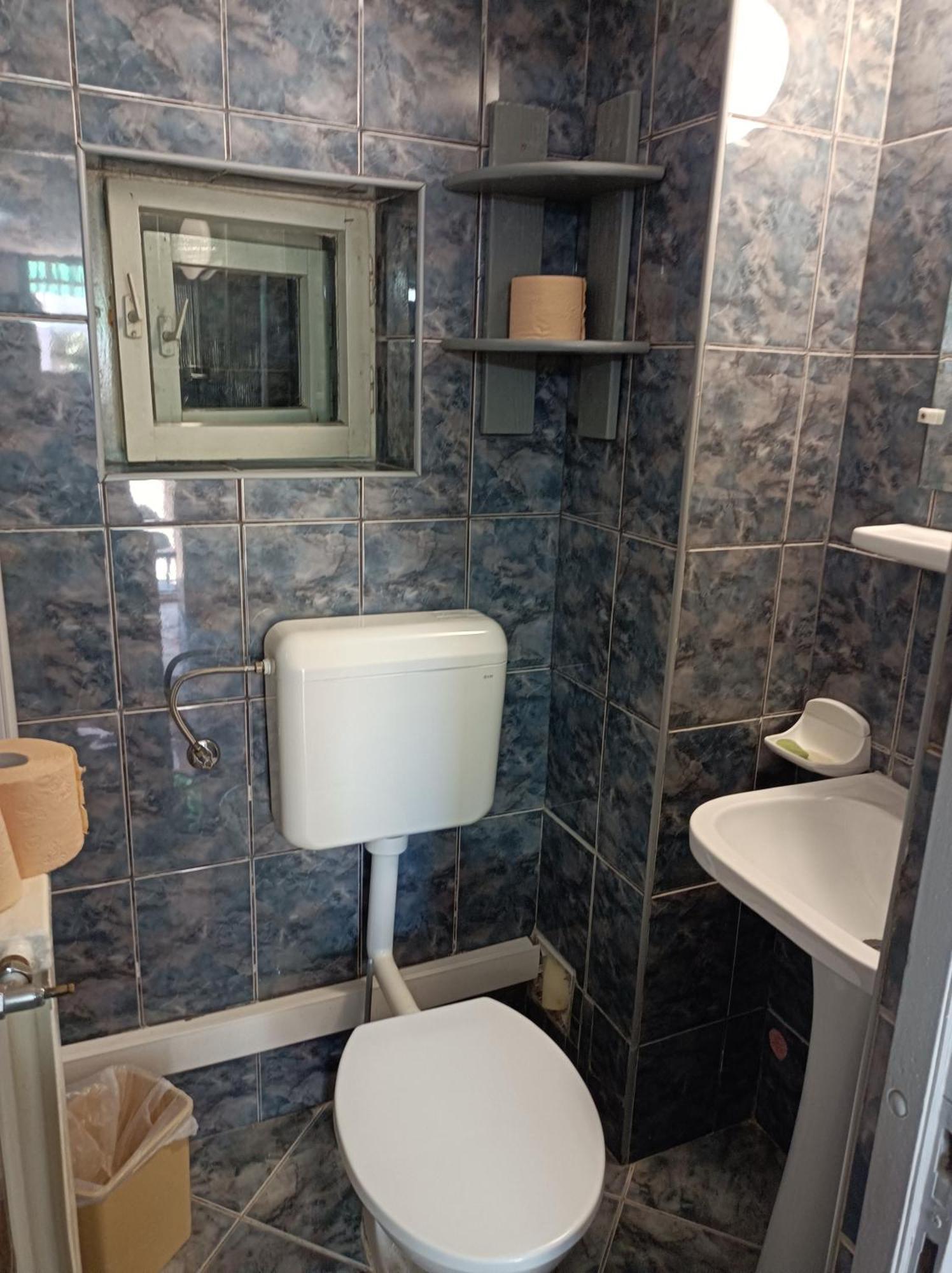 Gyongyver Panzio Sfântu-Gheorghe Extérieur photo